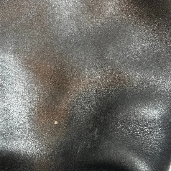 Coach Vintage Elegant Black Leather Shoulder Bag - Picture 6 of 16